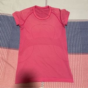 Lululemon swiftly tech shirt